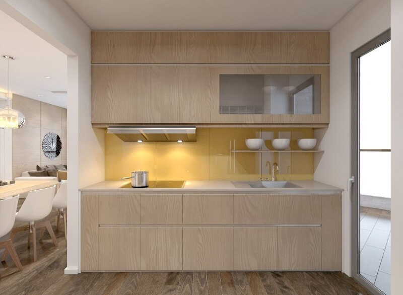 Mẫu tủ bếp gỗ công nghiệp hiện đại màu sáng với phần trần treo nhỏ gọn kết hợp thiết bị bếp thông minh. Tủ bếp gỗ, tủ bếp gỗ tự nhiên, tủ bếp tân cổ điển