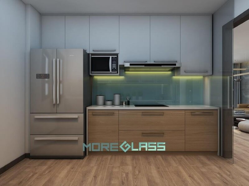 Sắp xếp mẫu kính ốp bếp màu xanh ngọc với không gian phòng bếp nhỏ ở chung cư. Thiết kế phòng bếp, tủ bếp đẹp