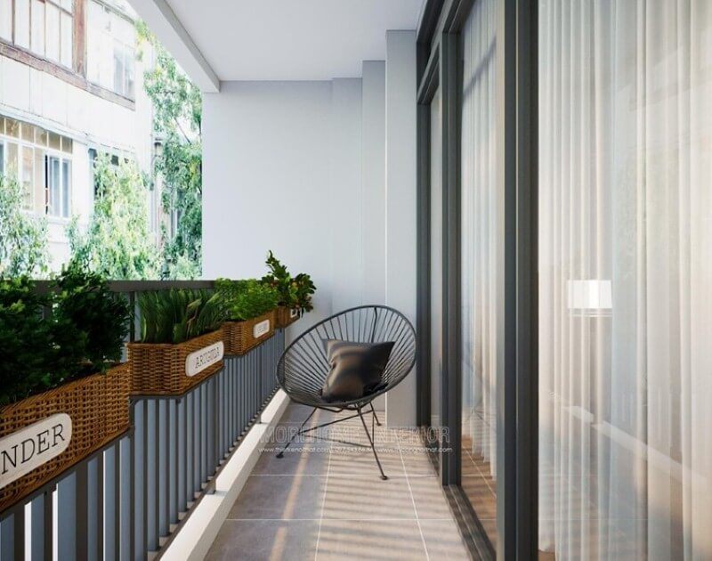 Mẫu sắp xếp ban công xanh với giàn giỏ trồng độc đáo.